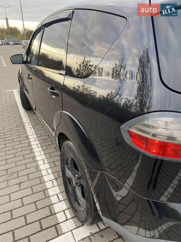 Минивэн Ford S-Max 2009 в Дубно