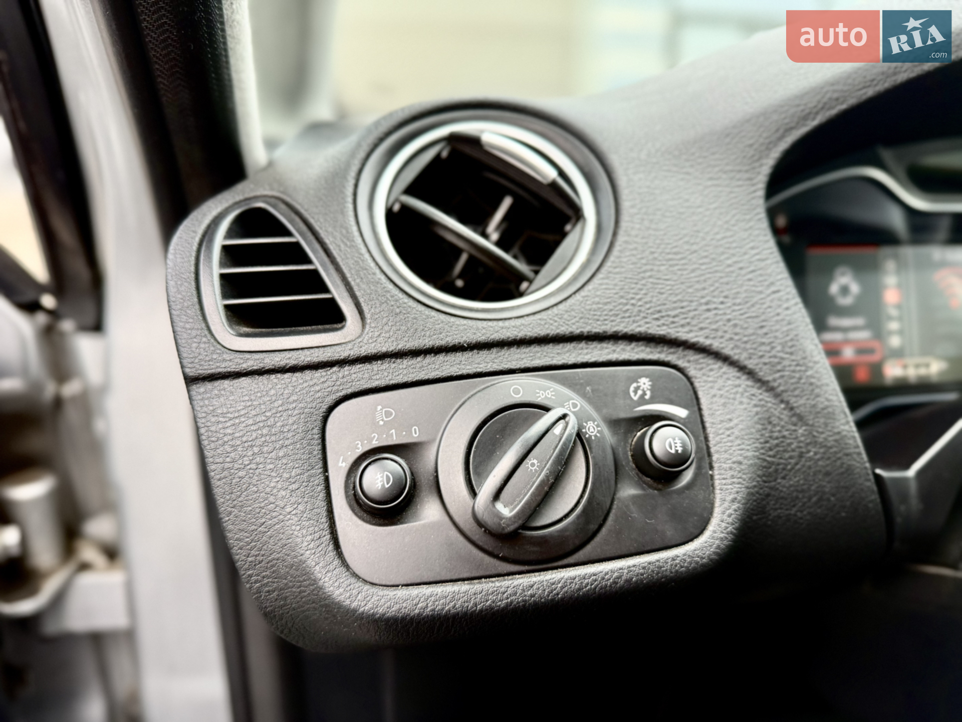 2014 Ford S-MAX - мініатюра 34
