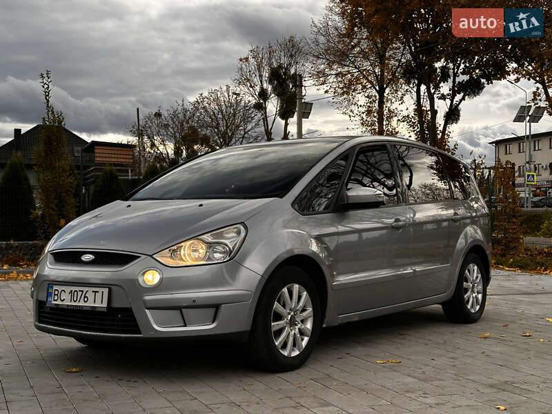 Минивэн Ford S-Max 2007 в Николаеве