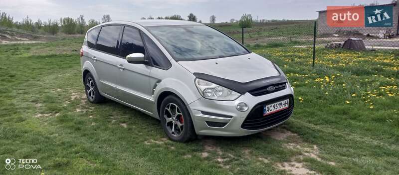 Мінівен Ford S-Max 2011 в Балті