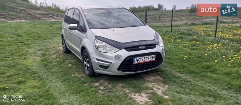 Мінівен Ford S-Max 2011 в Балті
