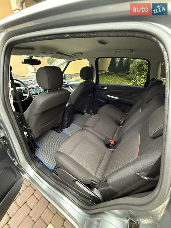 Мінівен Ford S-Max 2007 в Косові