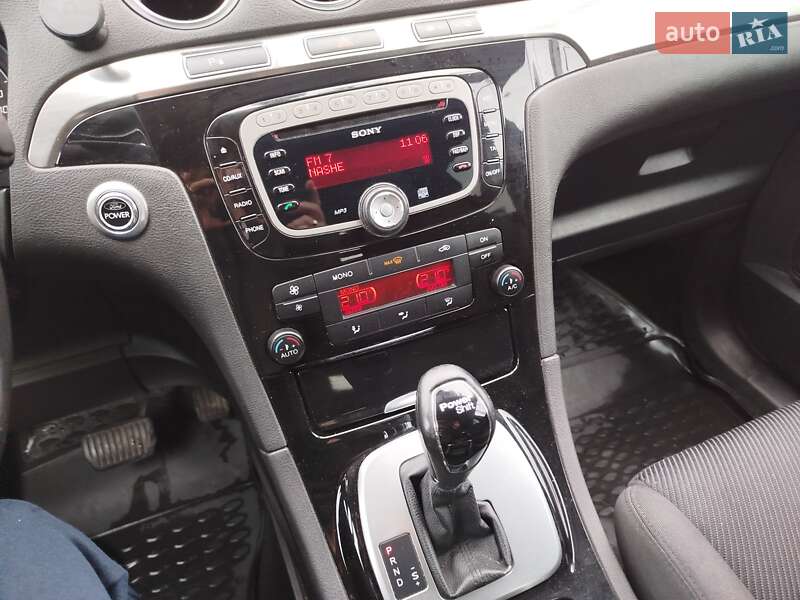 Мінівен Ford S-Max 2013 в Вишневому фото 12 Мінівен Ford S-Max 2013 в Вишневому