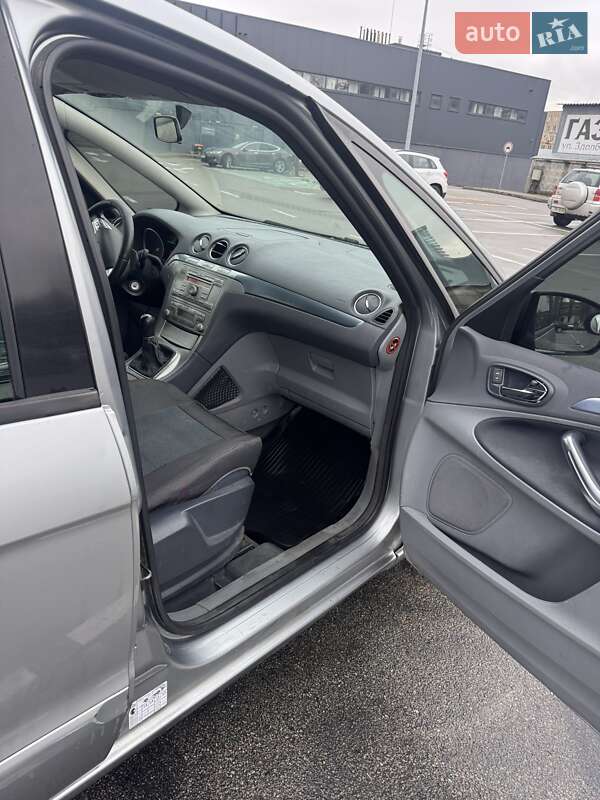 Мінівен Ford S-Max 2006 в Києві