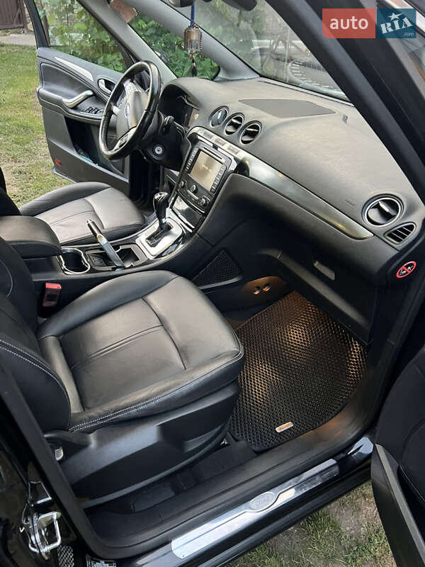 Минивэн Ford S-Max 2013 в Верхнем Синевидном фото 18 Минивэн Ford S-Max 2013 в Верхнем Синевидном