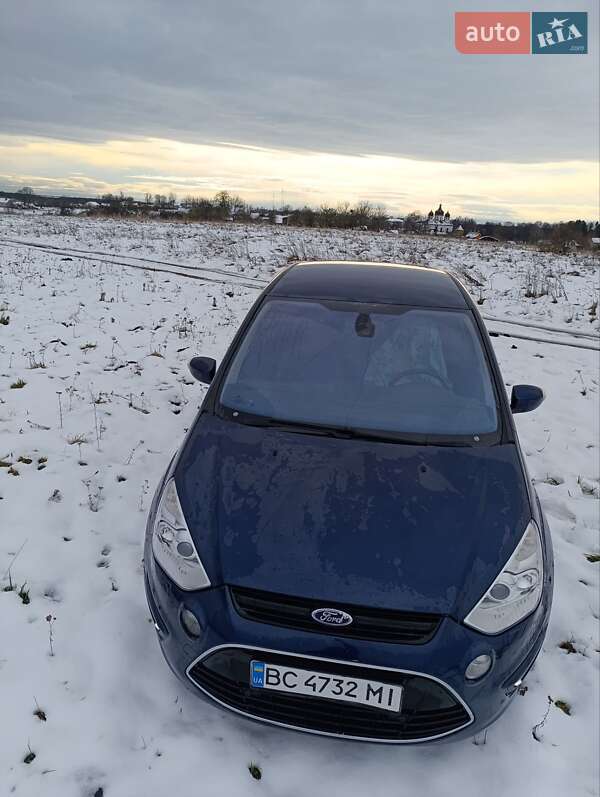 Минивэн Ford S-Max 2010 в Щирце