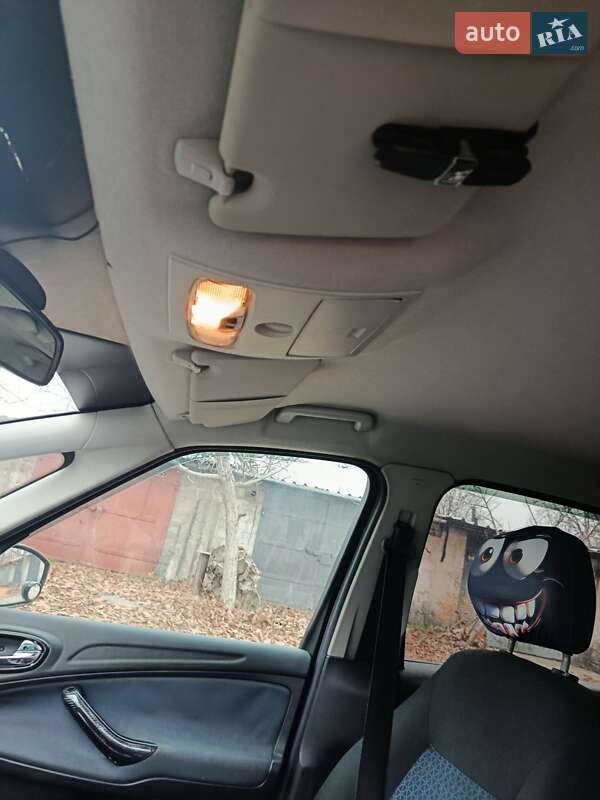 Минивэн Ford S-Max 2006 в Желтых Водах фото 5 Минивэн Ford S-Max 2006 в Желтых Водах