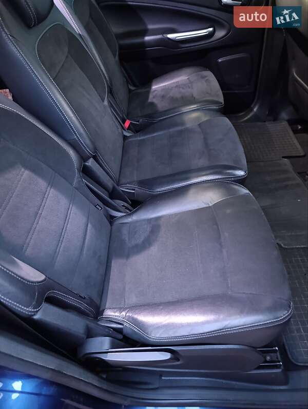 Минивэн Ford S-Max 2010 в Щирце