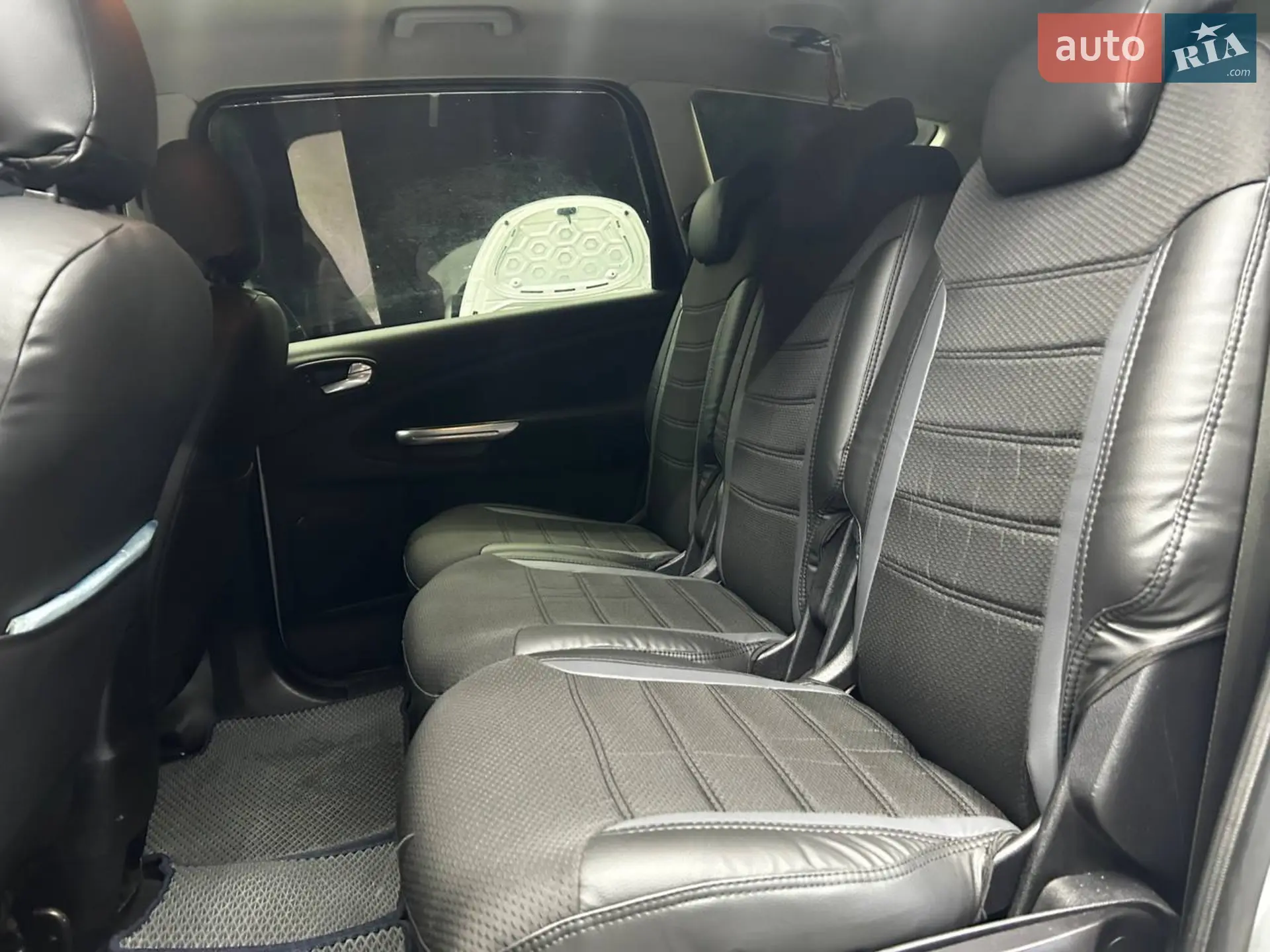 2011 Ford S-MAX - мініатюра 15