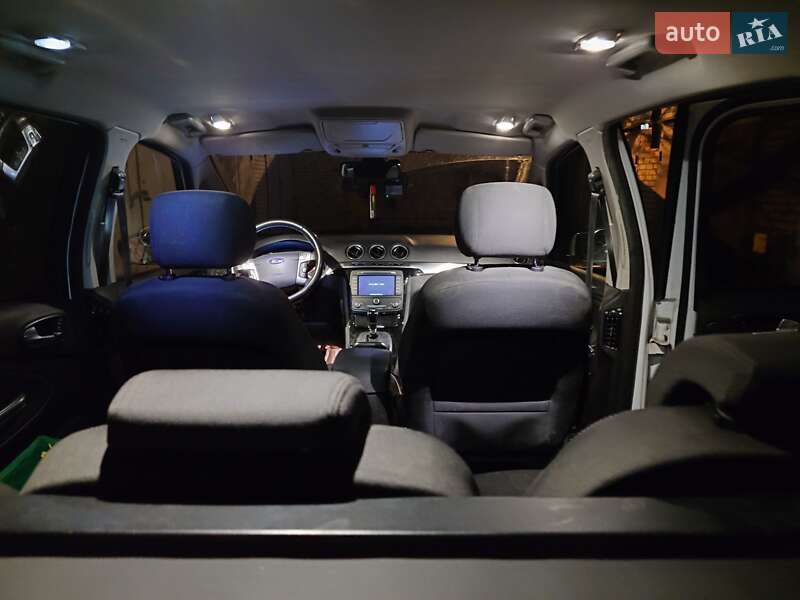 Мінівен Ford S-Max 2013 в Львові фото 23 Мінівен Ford S-Max 2013 в Львові