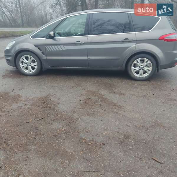 Мінівен Ford S-Max 2014 в Жовтих Водах