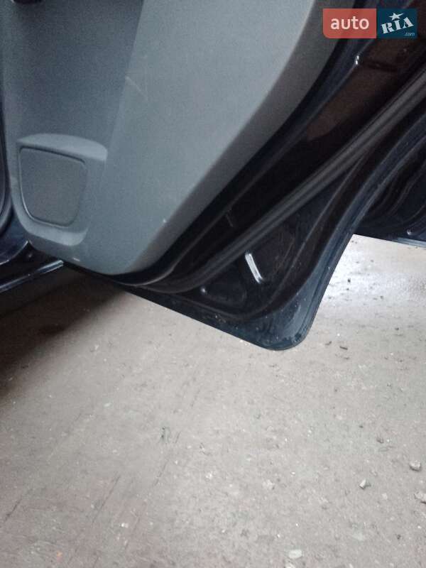 Минивэн Ford S-Max 2006 в Николаевке фото 6 Минивэн Ford S-Max 2006 в Николаевке