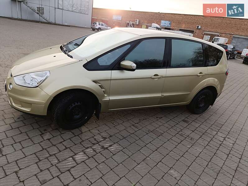Минивэн Ford S-Max 2006 в Владимире