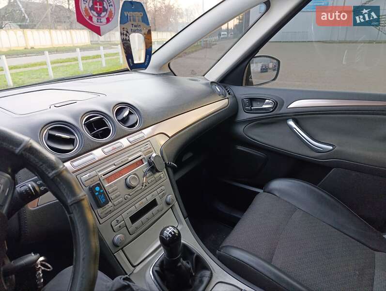 Минивэн Ford S-Max 2006 в Владимире