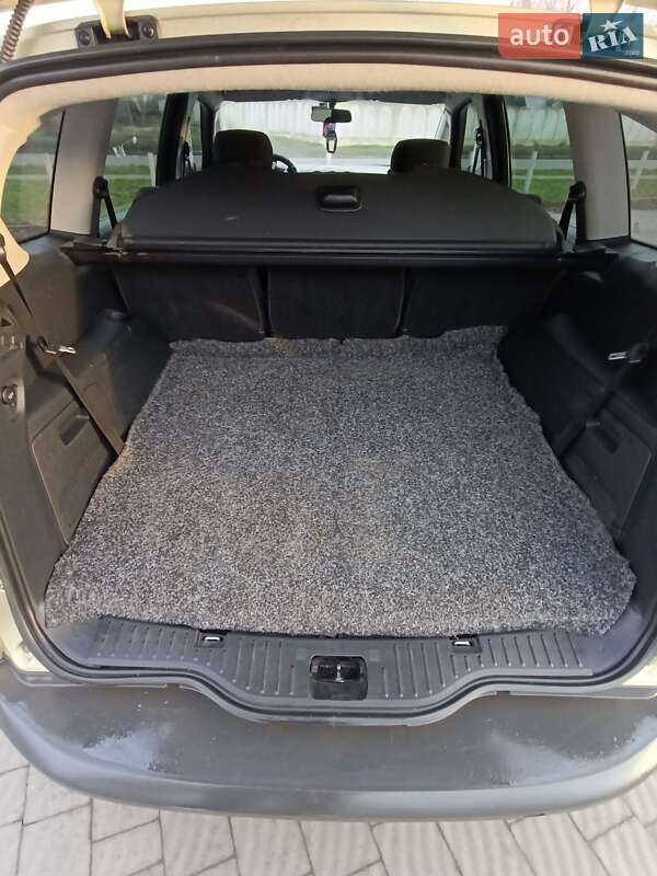 Минивэн Ford S-Max 2006 в Владимире