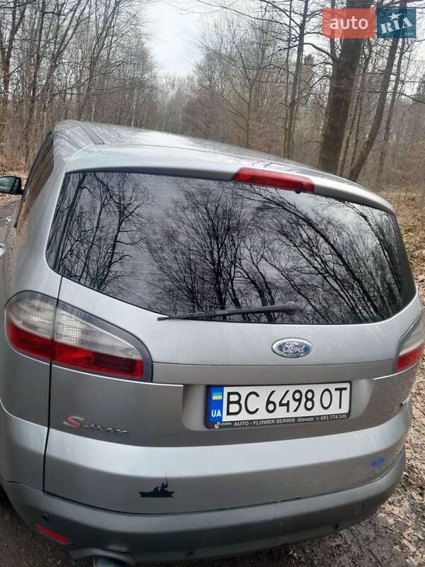 Минивэн Ford S-Max 2006 в Долине