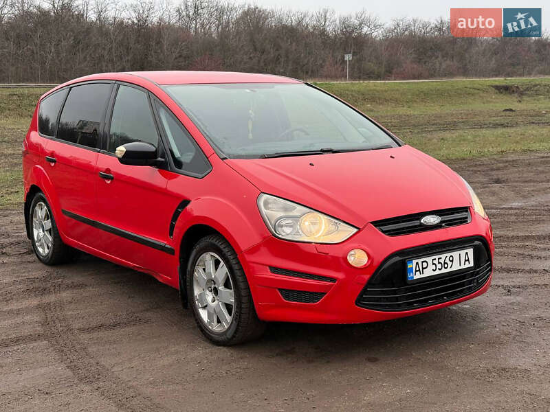 Минивэн Ford S-Max 2012 в Запорожье