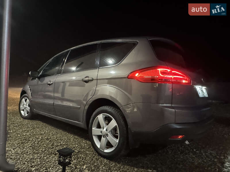 Минивэн Ford S-Max 2012 в Снятине