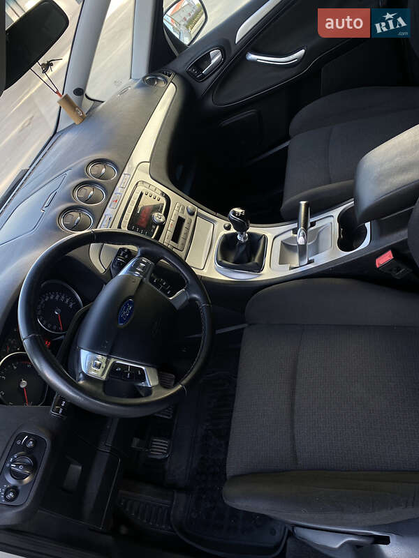 Минивэн Ford S-Max 2008 в Луцке