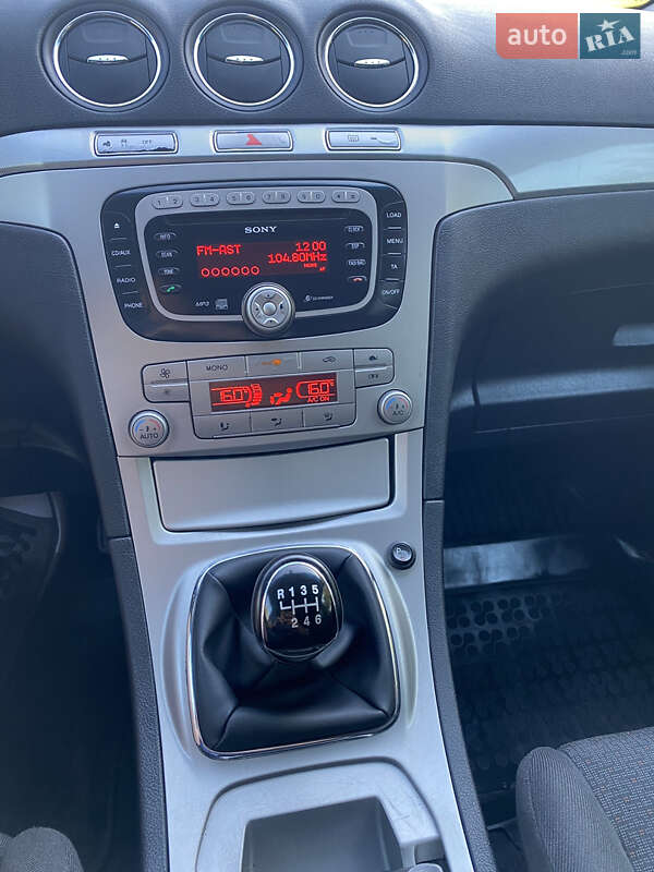 Минивэн Ford S-Max 2008 в Луцке