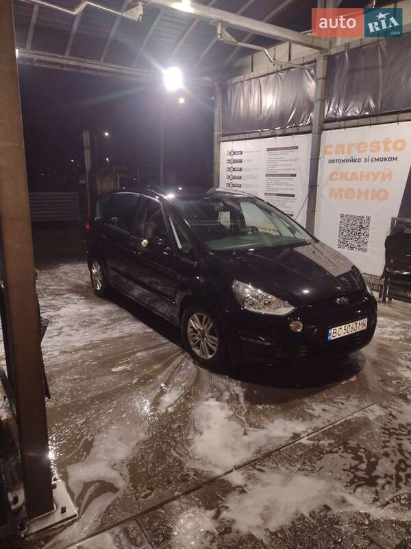 Ford S-Max 2011