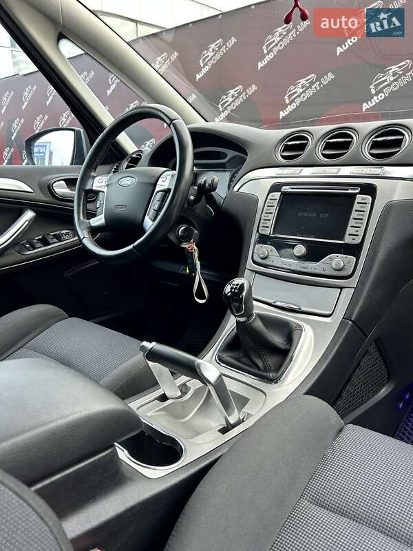 Минивэн Ford S-Max 2009 в Сумах