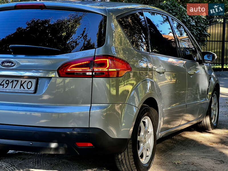 Минивэн Ford S-Max 2013 в Киеве