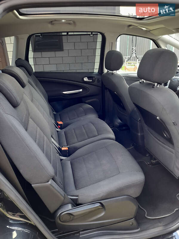 Минивэн Ford S-Max 2010 в Сарнах