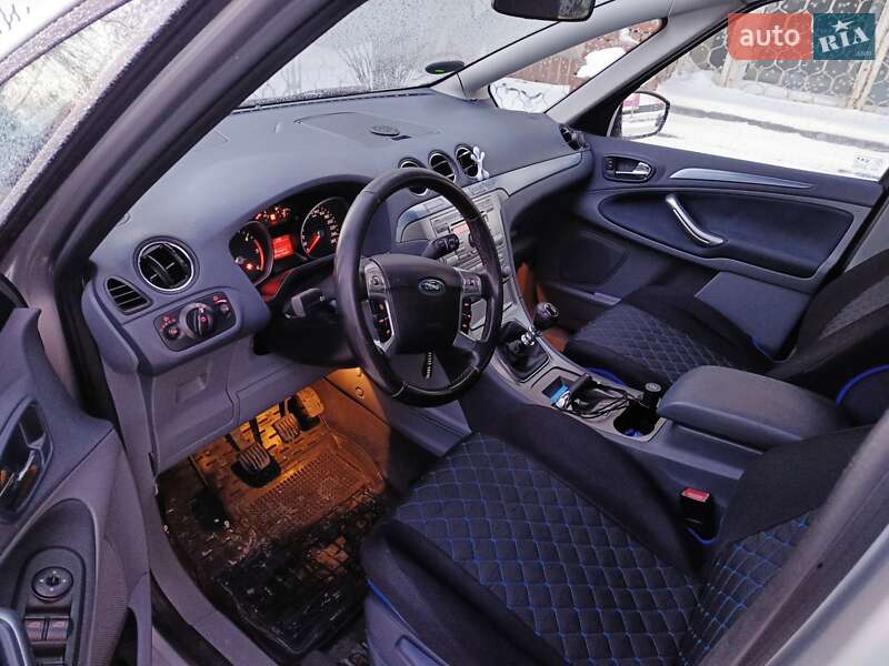 Минивэн Ford S-Max 2006 в Черкассах