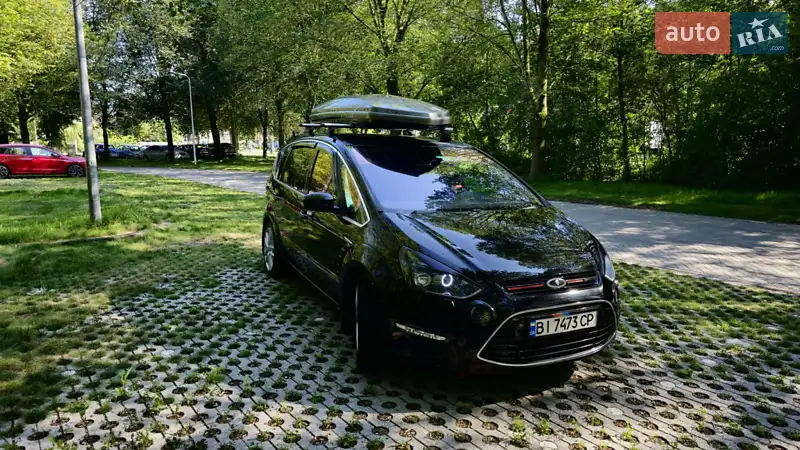 Ford S-Max