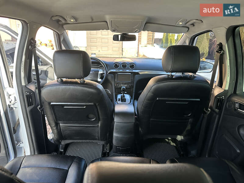 Минивэн Ford S-Max 2011 в Ивано-Франковске