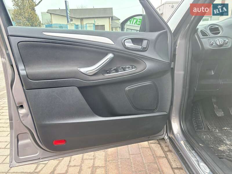 Мінівен Ford S-Max 2012 в Івано-Франківську