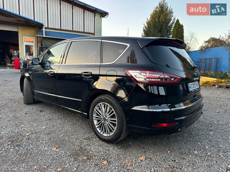 Минивэн Ford S-Max 2017 в Ужгороде