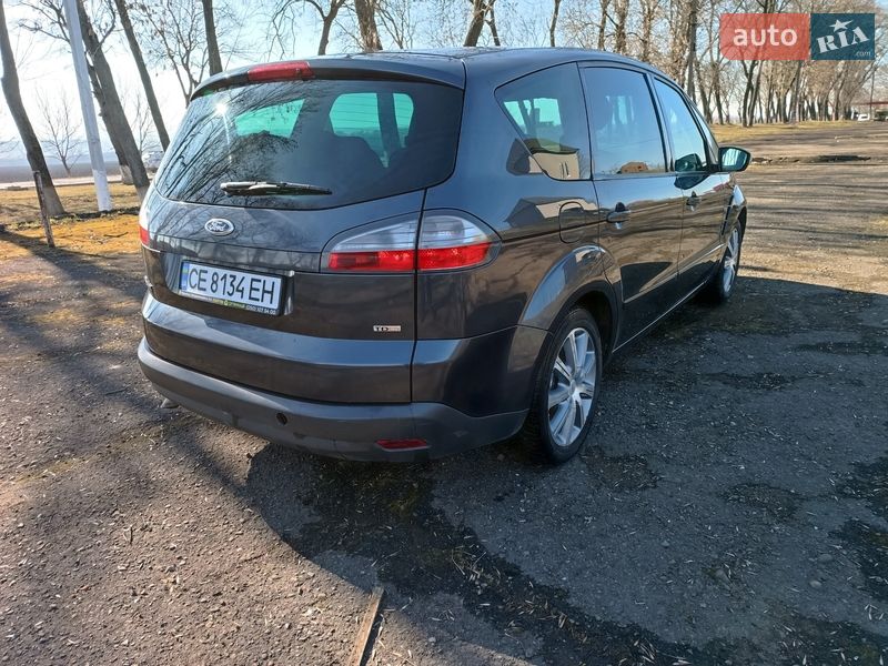 Минивэн Ford S-Max 2007 в Заставной