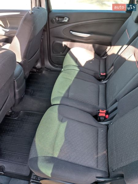 Минивэн Ford S-Max 2007 в Заставной