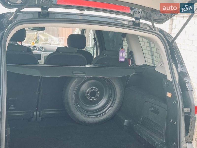 Мінівен Ford S-Max 2008 в Світловодську