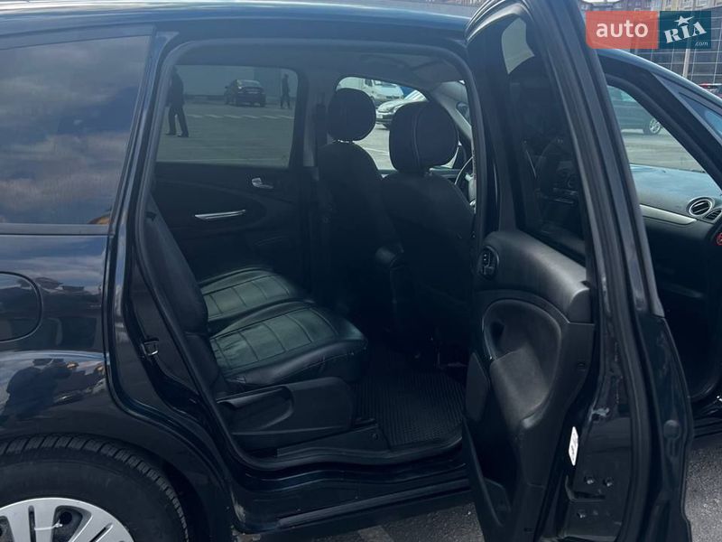 Мінівен Ford S-Max 2010 в Івано-Франківську