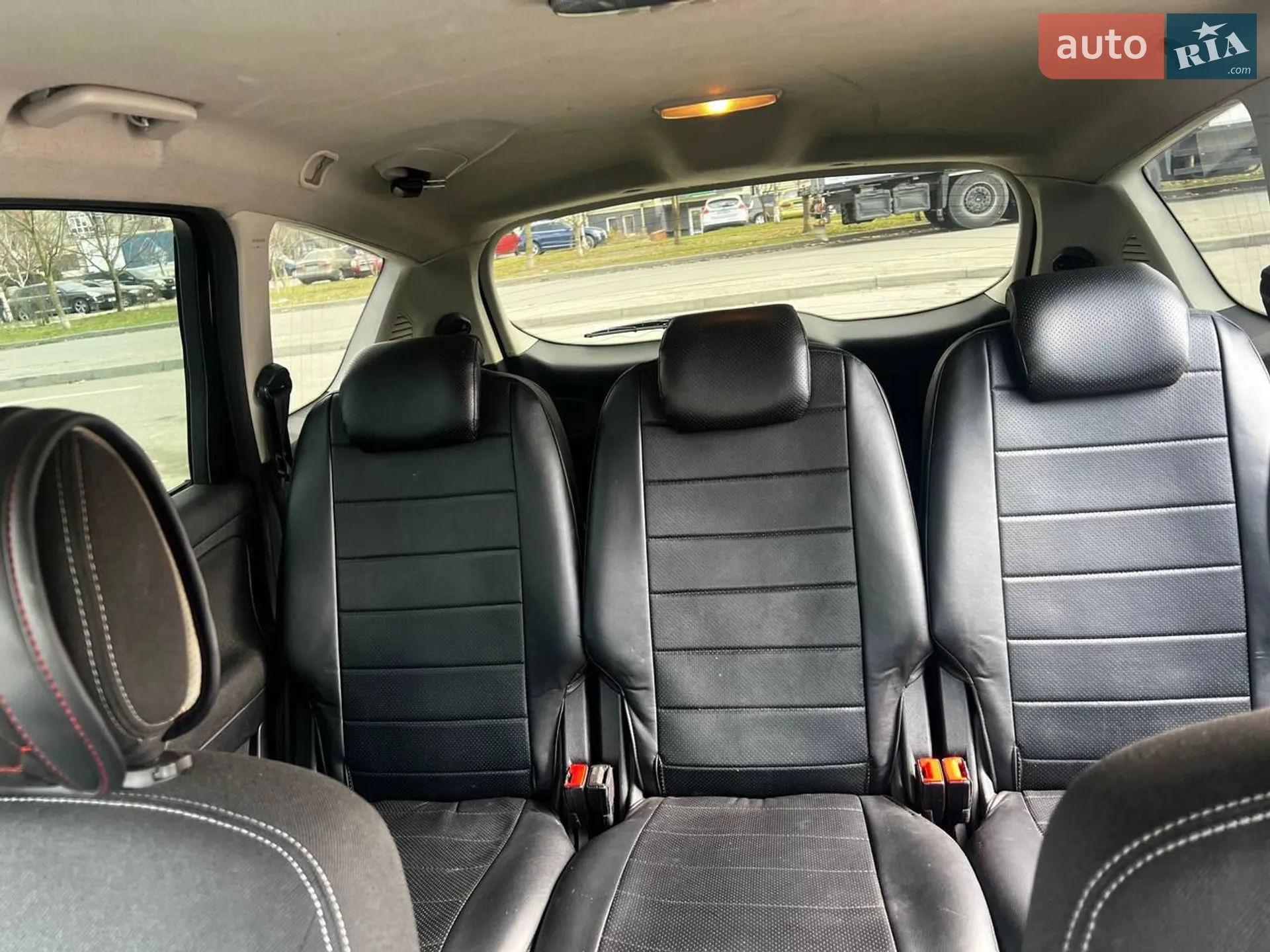2010 Ford S-MAX - мініатюра 17