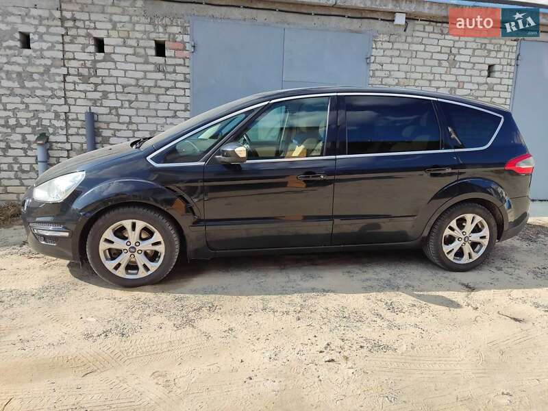 Минивэн Ford S-Max 2011 в Вараше фото 9 Минивэн Ford S-Max 2011 в Вараше