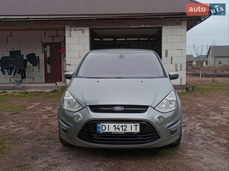Ford S-Max 2012