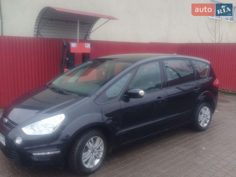 Ford S-Max 2011
