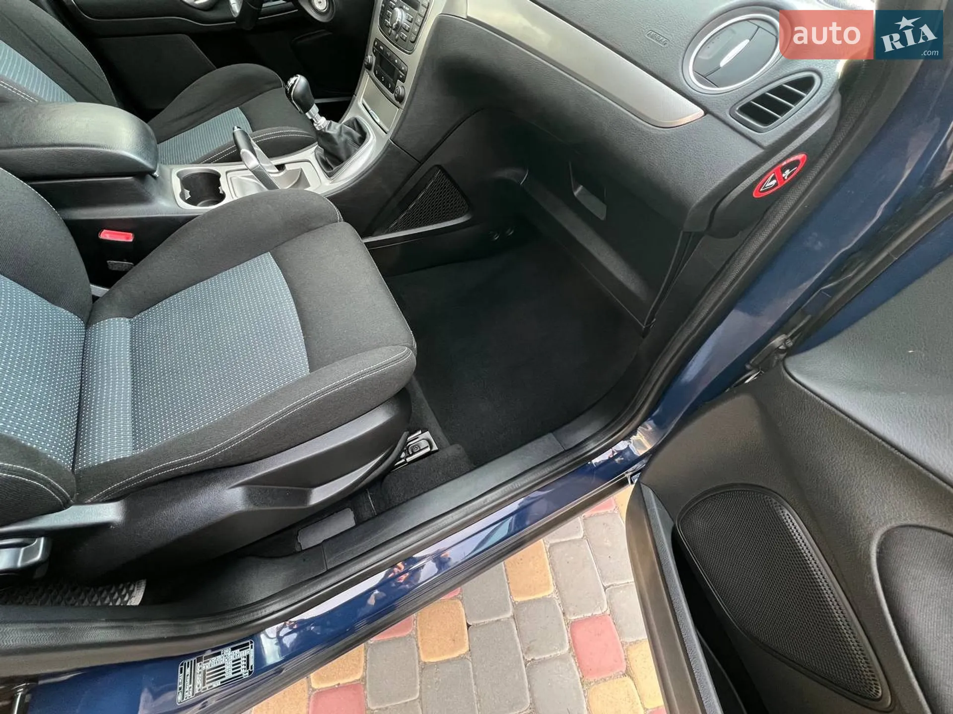 2011 Ford S-MAX - мініатюра 19