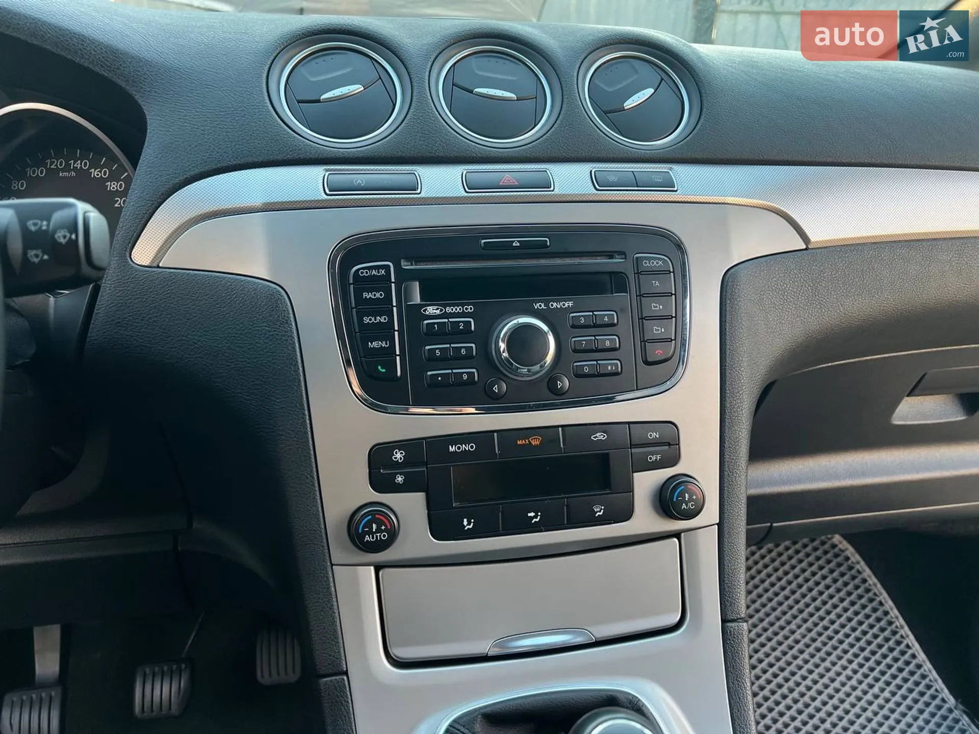 2011 Ford S-MAX - мініатюра 50