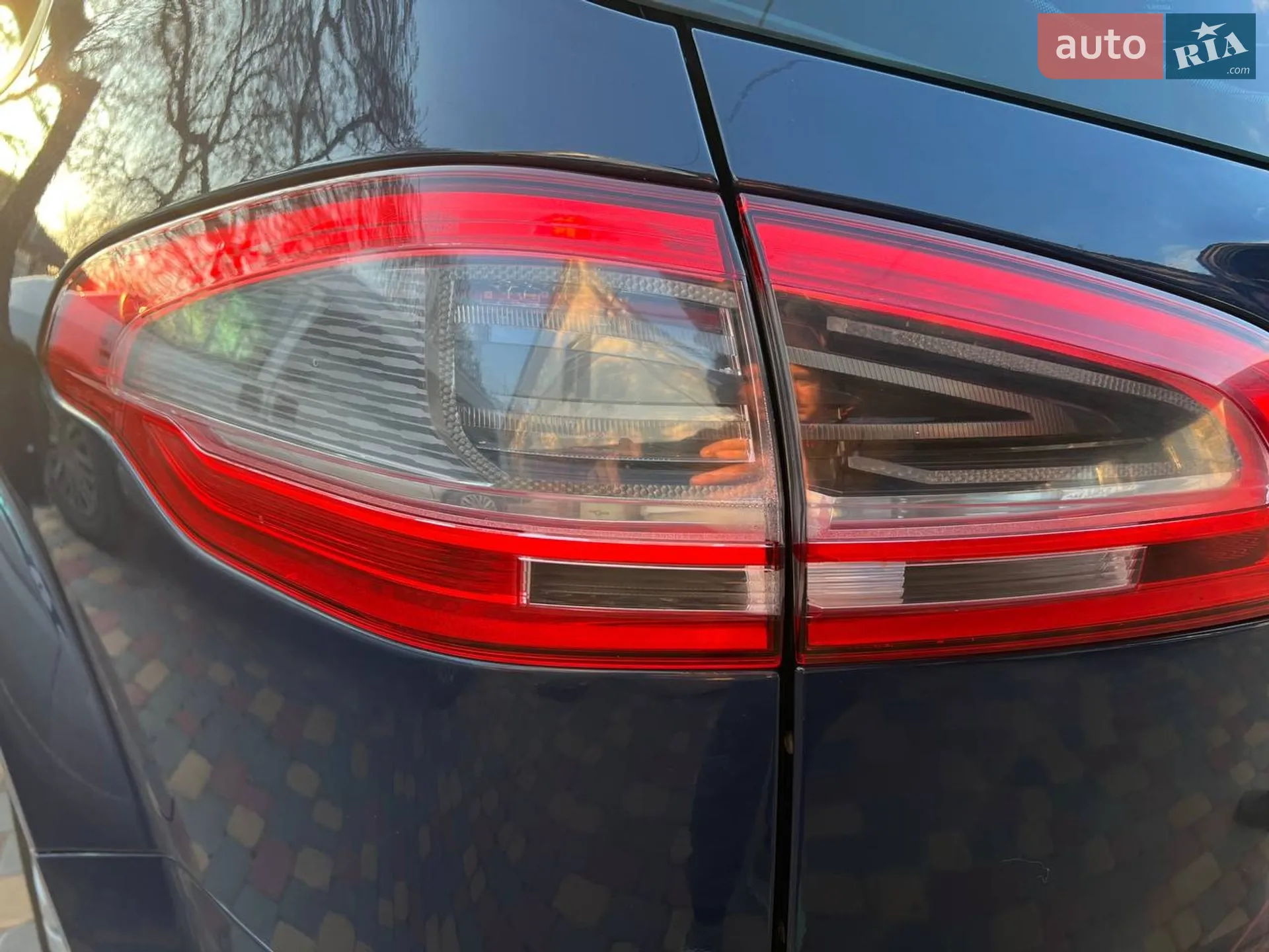 2011 Ford S-MAX - мініатюра 74