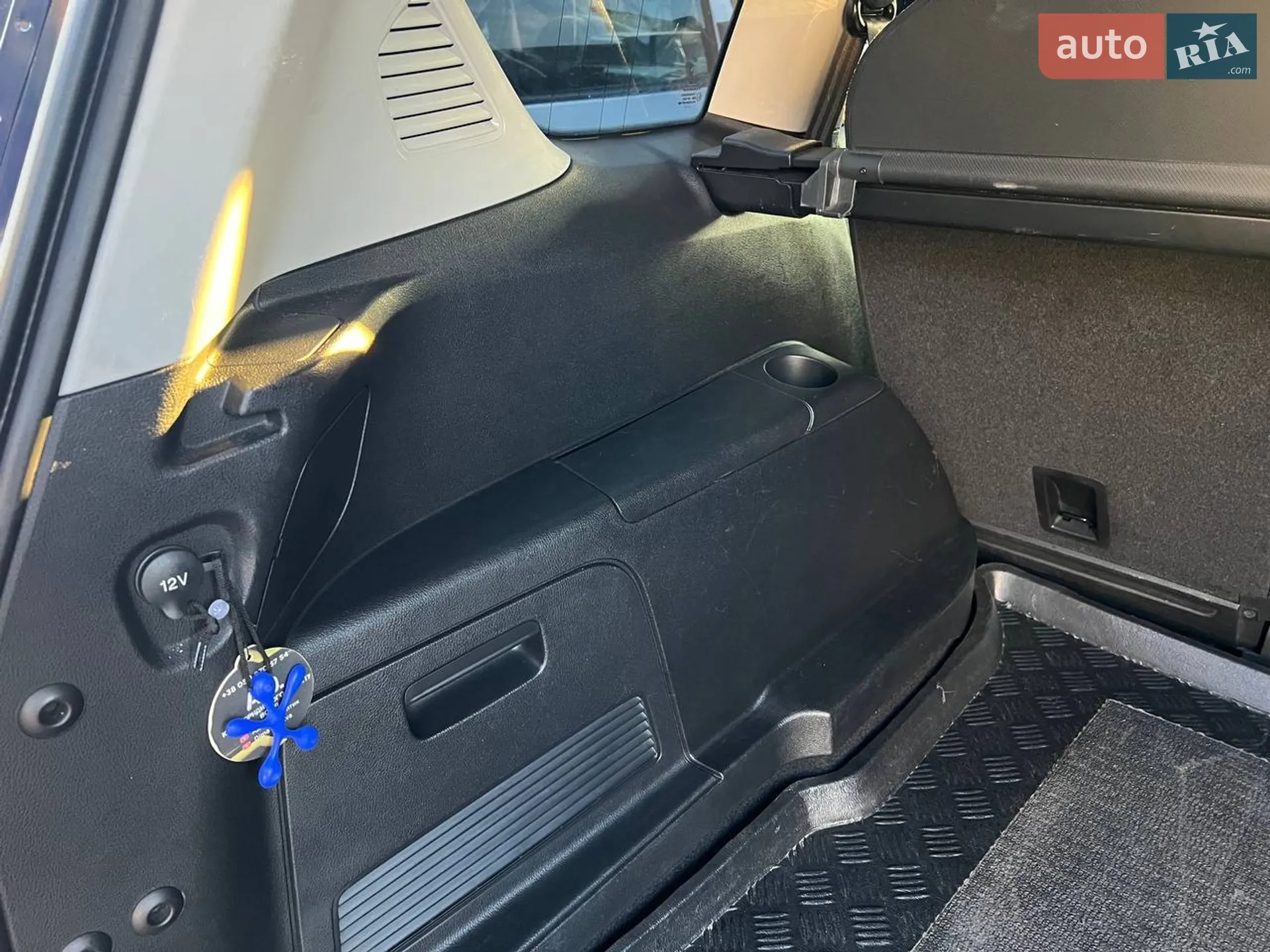 2011 Ford S-MAX - мініатюра 85