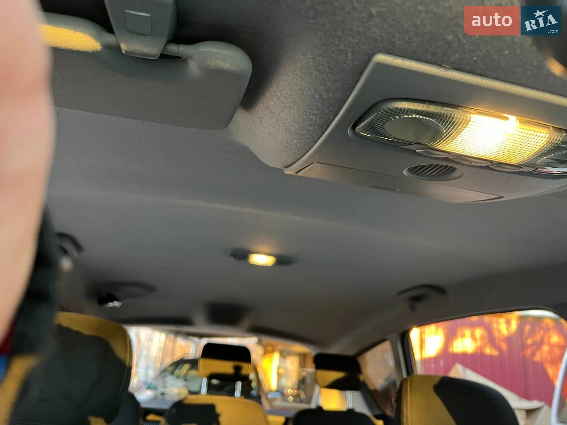 2011 Ford S-MAX - мініатюра 103