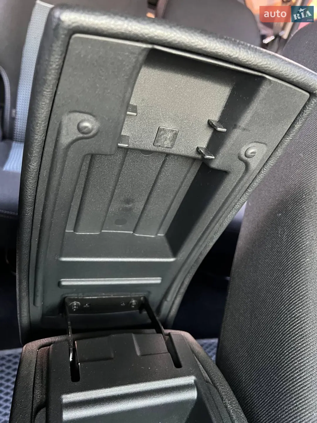 2011 Ford S-MAX - мініатюра 134