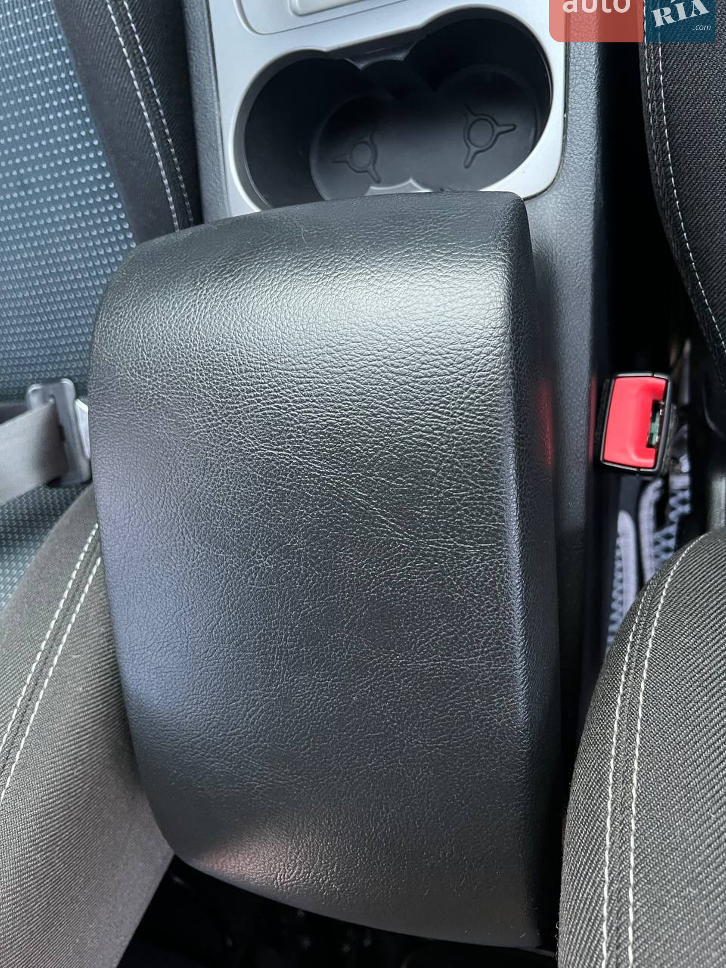 2011 Ford S-MAX - мініатюра 107