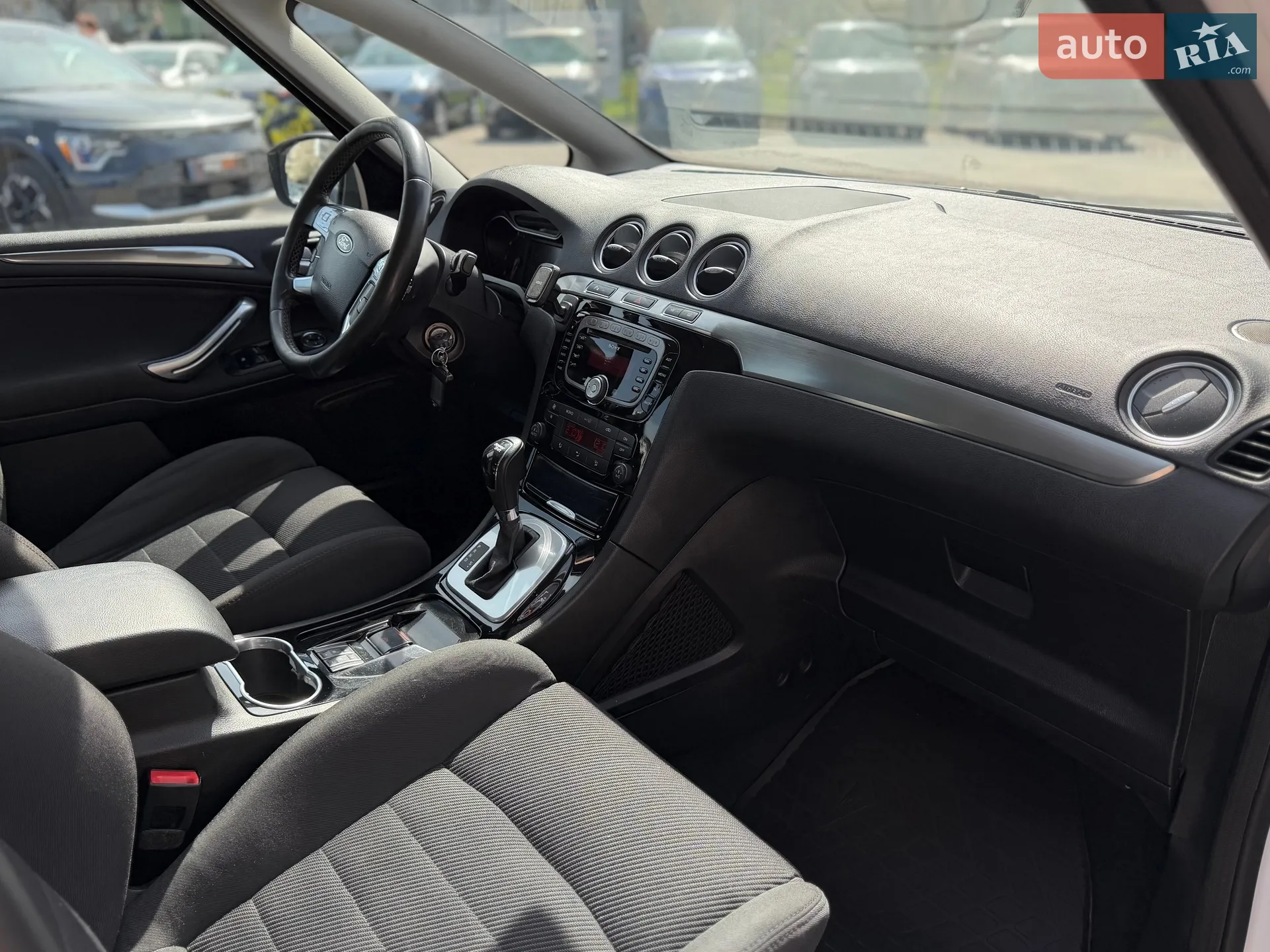 2011 Ford S-MAX - мініатюра 29
