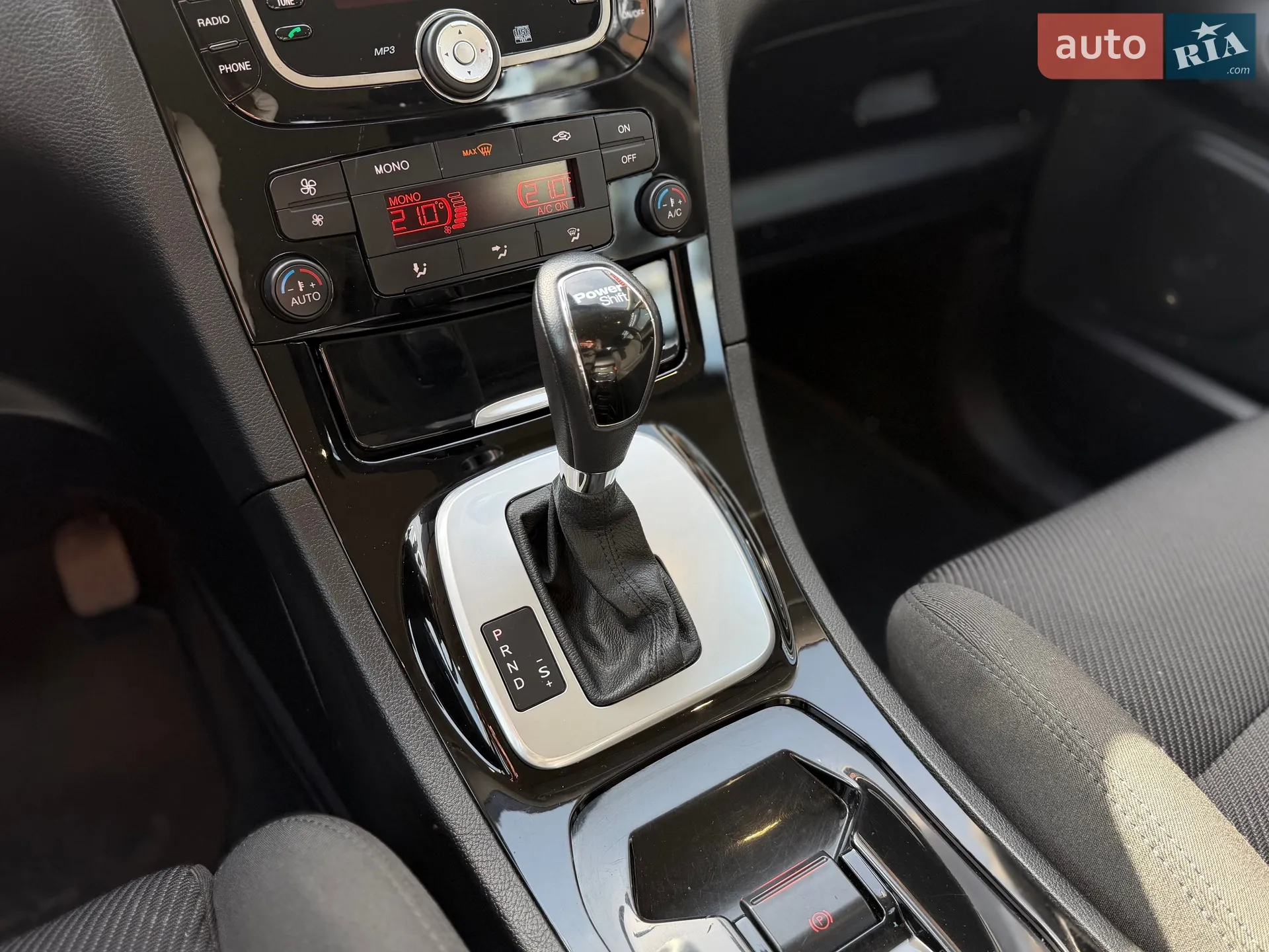 2011 Ford S-MAX - мініатюра 40
